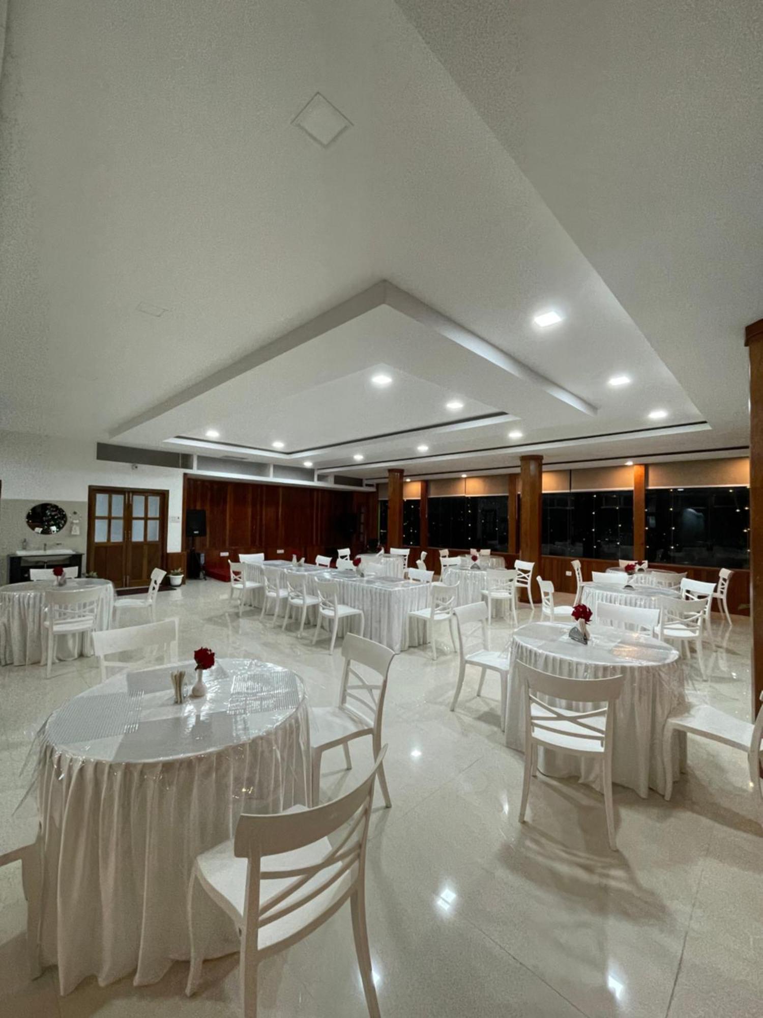 2K Hotel Kohima Екстериор снимка