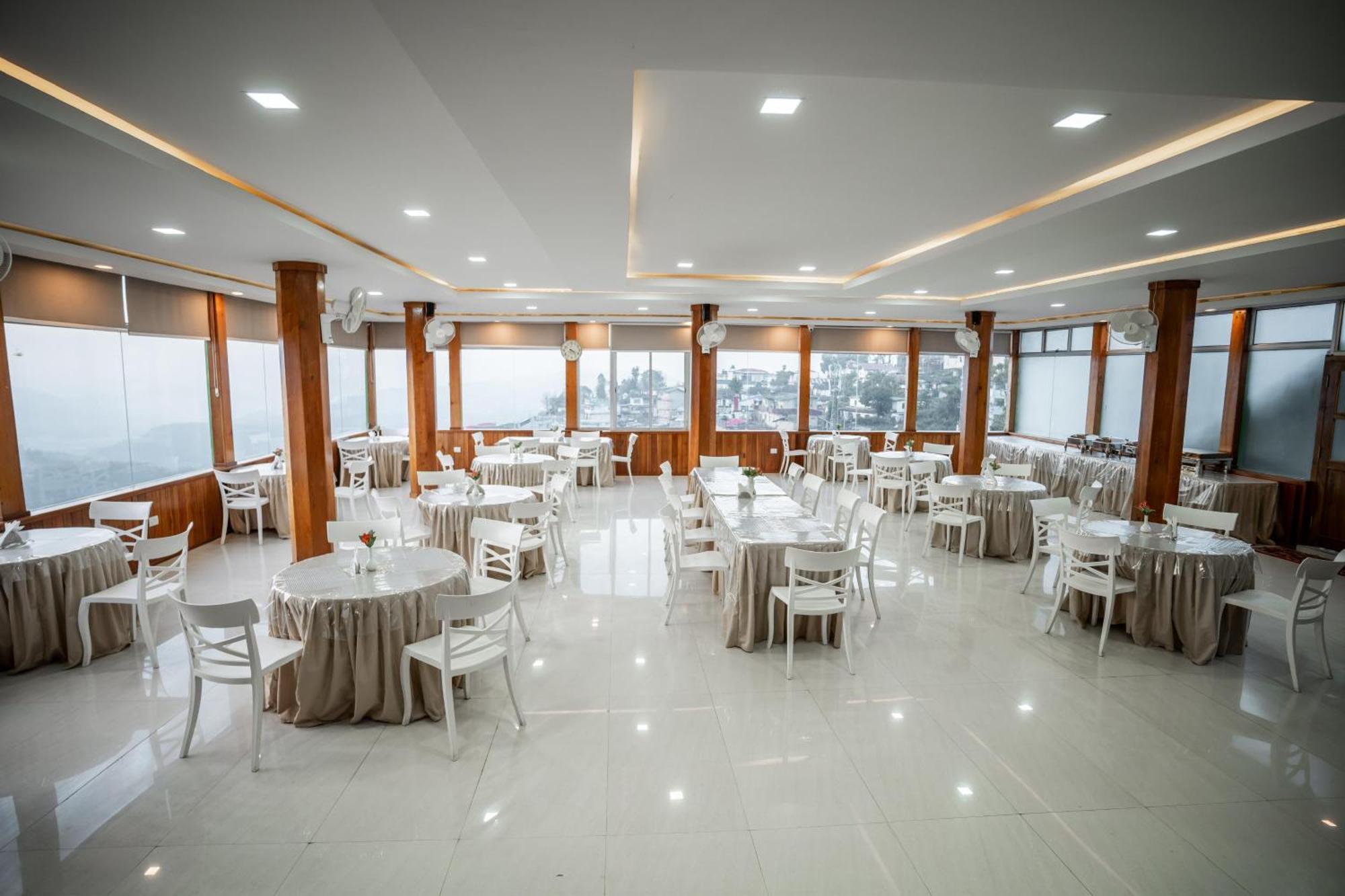 2K Hotel Kohima Екстериор снимка