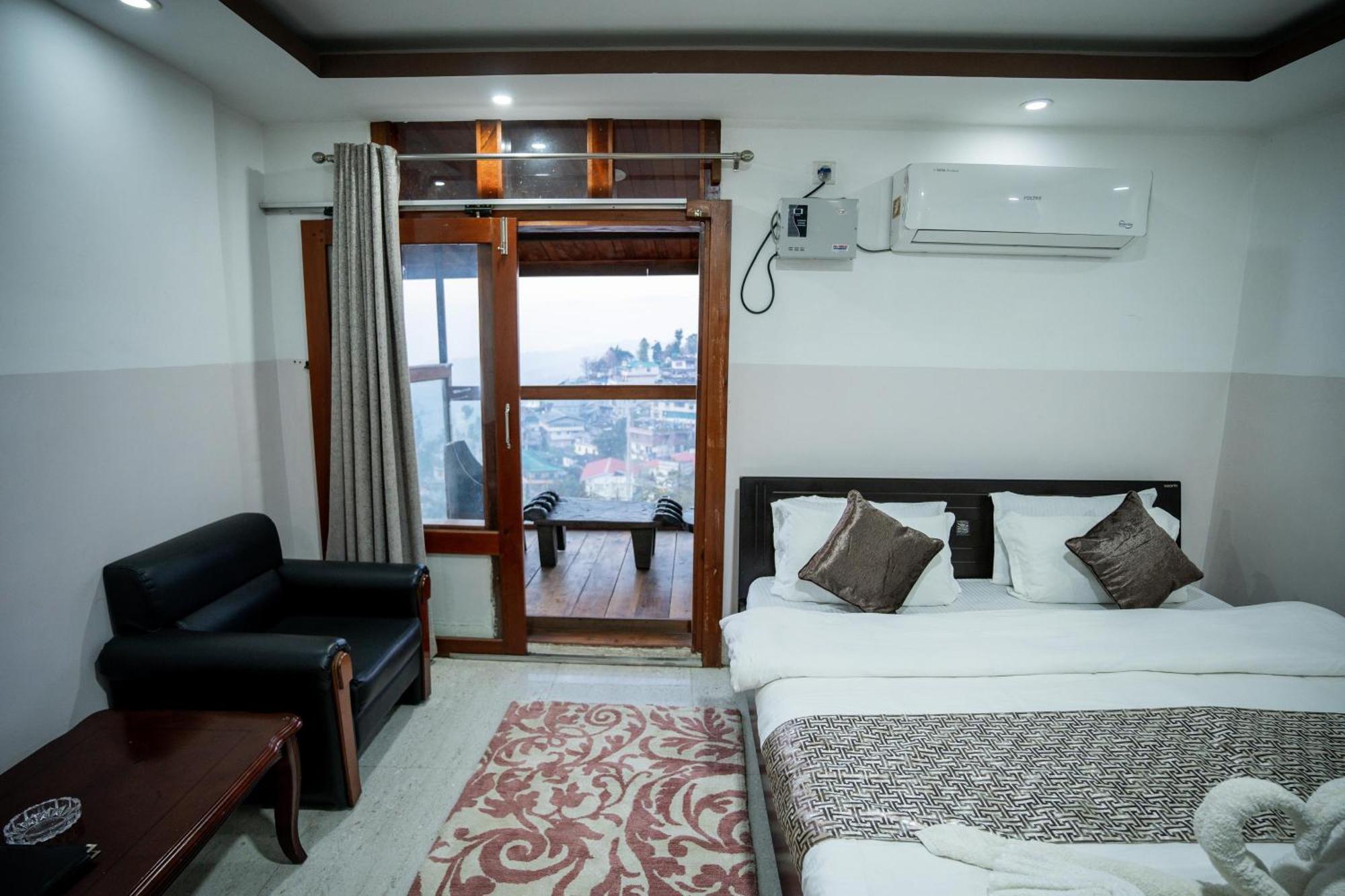 2K Hotel Kohima Екстериор снимка